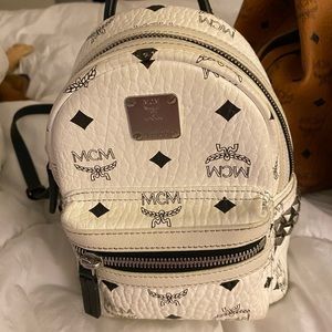 Mcm back pack/ cross bag
